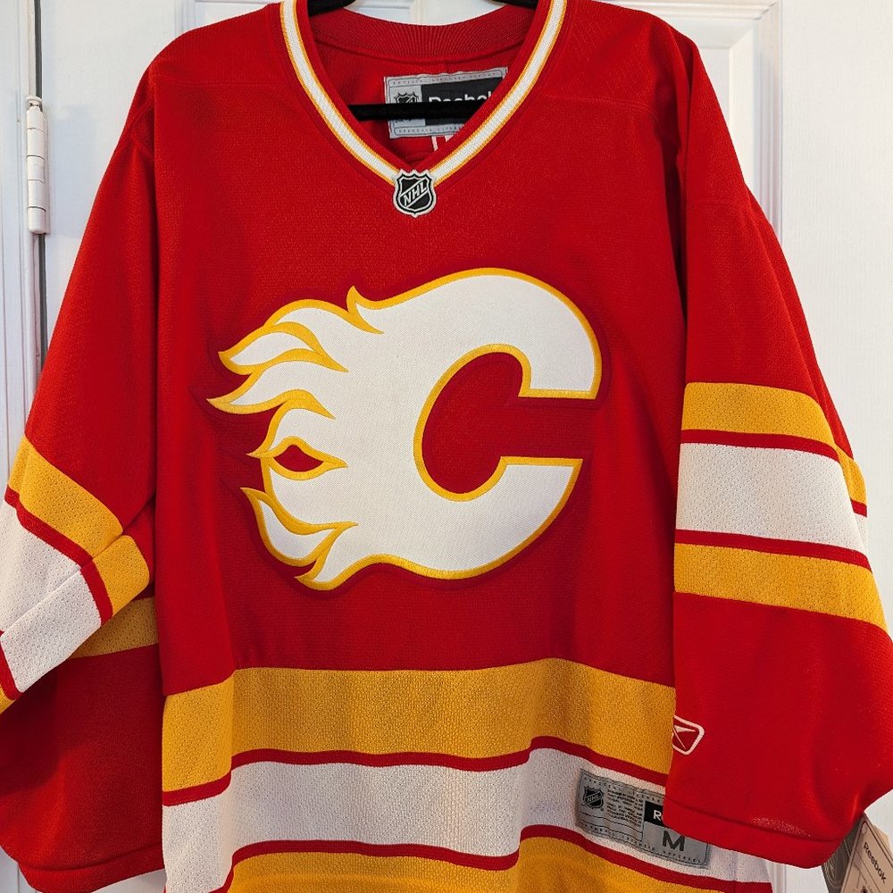 NHL Calgary Flames Jersey - Medium